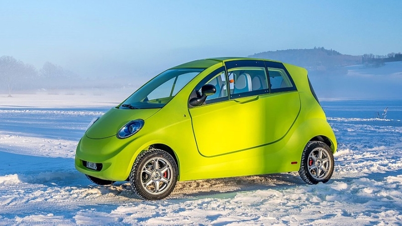 Как игрушка: в Швейцарии сделали хэтчбек с цельнолитым пластиковым кузовом