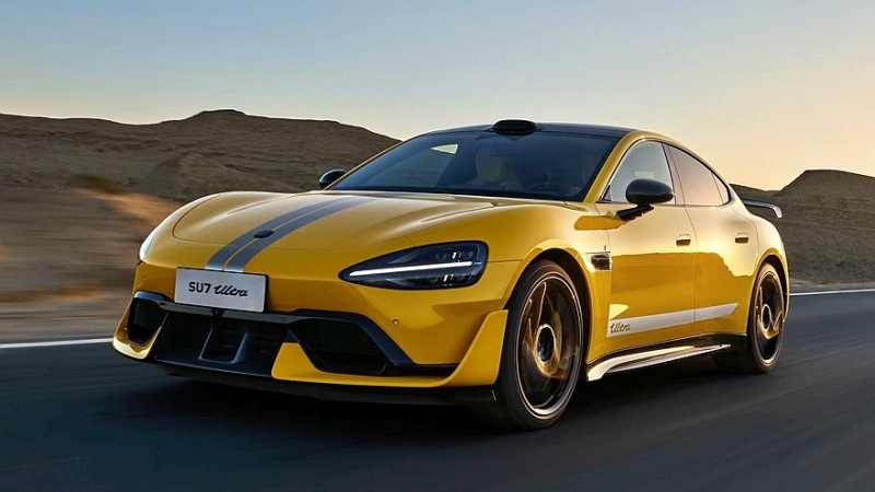 Серийный спортседан Xiaomi SU7 Ultra: три мотора, 1548 л.с. и 1,98 с до «сотни»