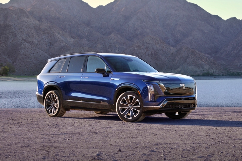 Большой электрический кроссовер Cadillac Vistiq полностью рассекречен, объявлена цена