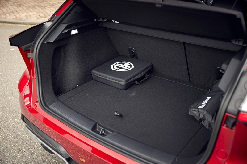 Хот-хэтч MG 4 Electric XPower добрался до России на фоне сложностей в Европе