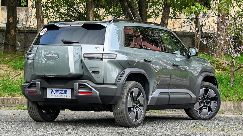 Брутальный кроссовер FangChengBao Tai 3 от BYD: серьёзный заряд по доступным ценам