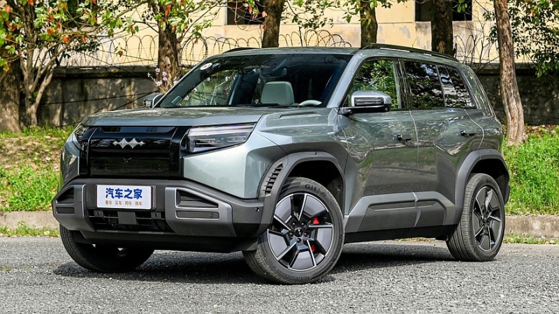 Брутальный кроссовер FangChengBao Tai 3 от BYD: серьёзный заряд по доступным ценам