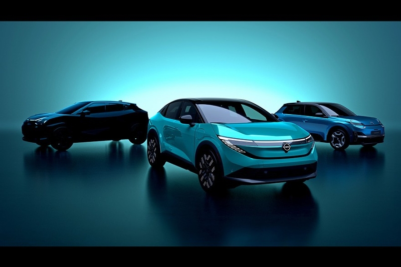 Новинки от кризисного Nissan: Leaf, X-Trail, Sentra, бюджетники и другие