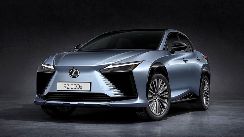 Обновлённый Lexus RZ: больше мощности, версия F Sport, имитация МКП и руль по проводам