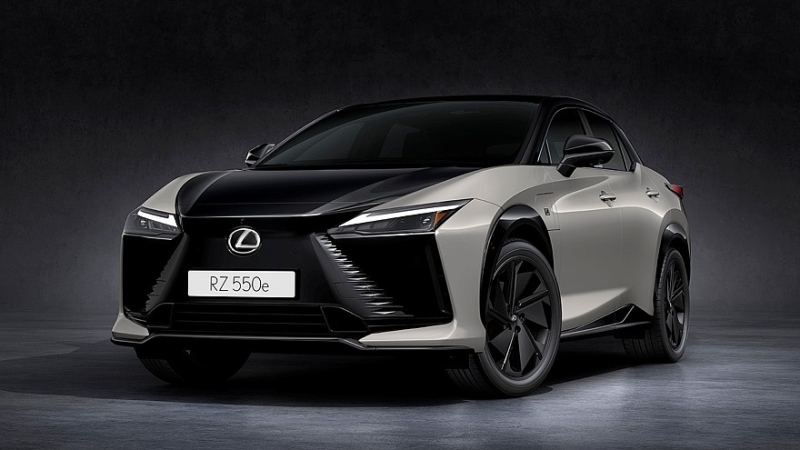 Обновлённый Lexus RZ: больше мощности, версия F Sport, имитация МКП и руль по проводам