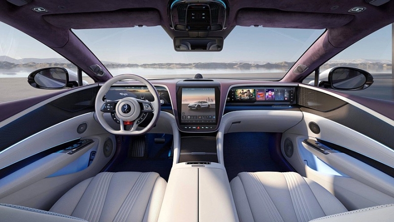 Роскошный седан Yangwang U7 от BYD: электромобиль и гибрид с оппозитным мотором