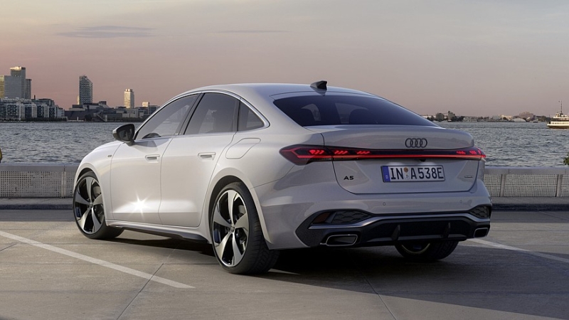 Семейство Audi A5 расширилось за счёт plug-in гибридных версий, цены известны