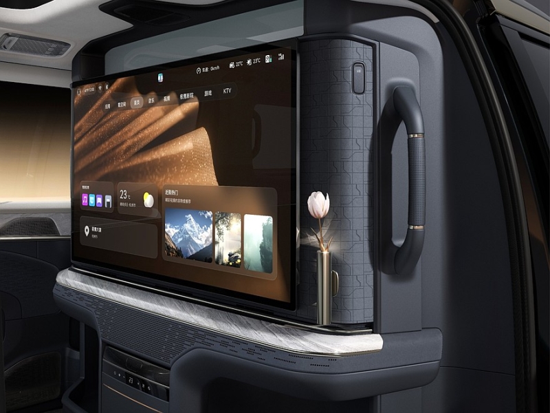 Ещё роскошнее, ещё дороже: VIP-версия Zeekr 009 теперь доступна с золотой отделкой