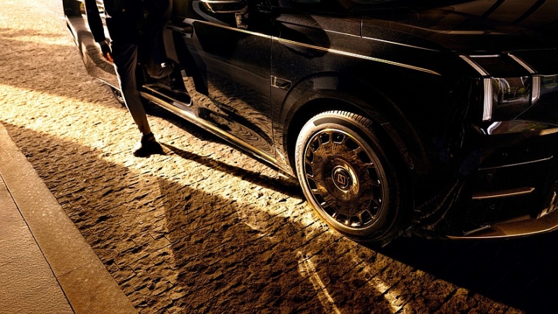 Ещё роскошнее, ещё дороже: VIP-версия Zeekr 009 теперь доступна с золотой отделкой