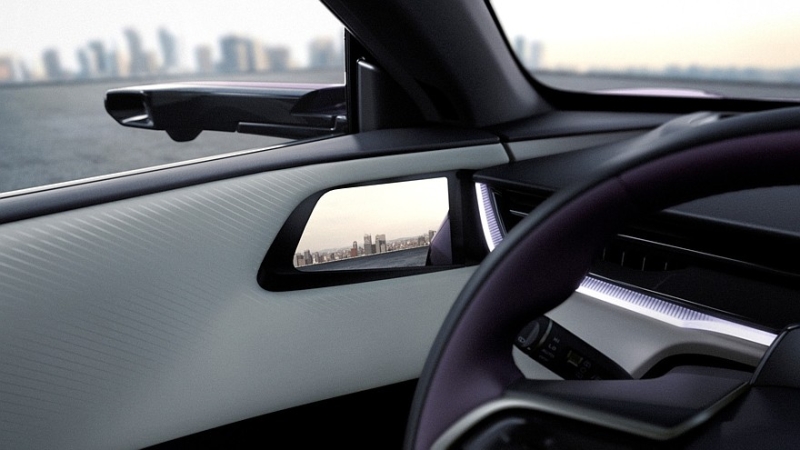 Mazda EZ-60: китайская платформа, большое табло в салоне и глобальные амбиции