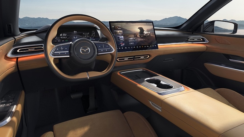 Новый кроссовер Mazda CX-6e: первые изображения