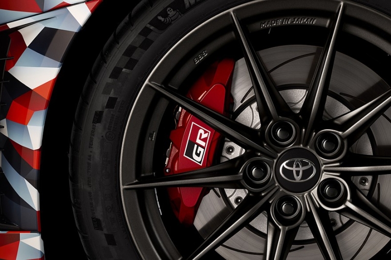 Toyota готовит трековую версию хот-хэтча GR Corolla: первые официальные фото