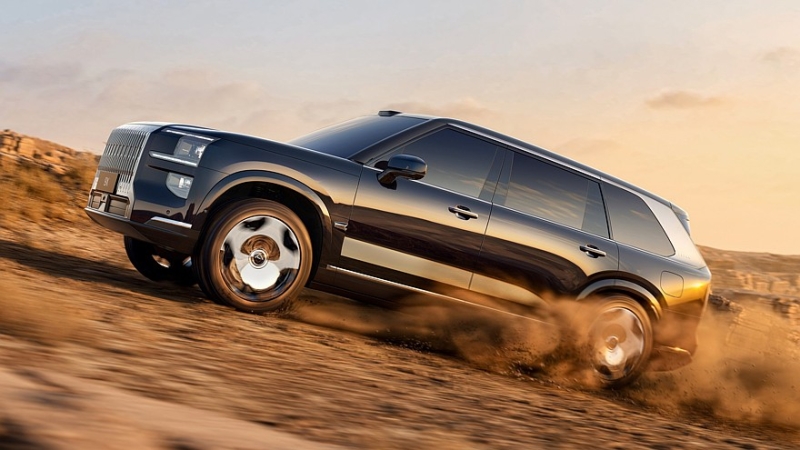 Zeekr 9X: монументальный флагманский SUV с мощной гибридной силовой установкой