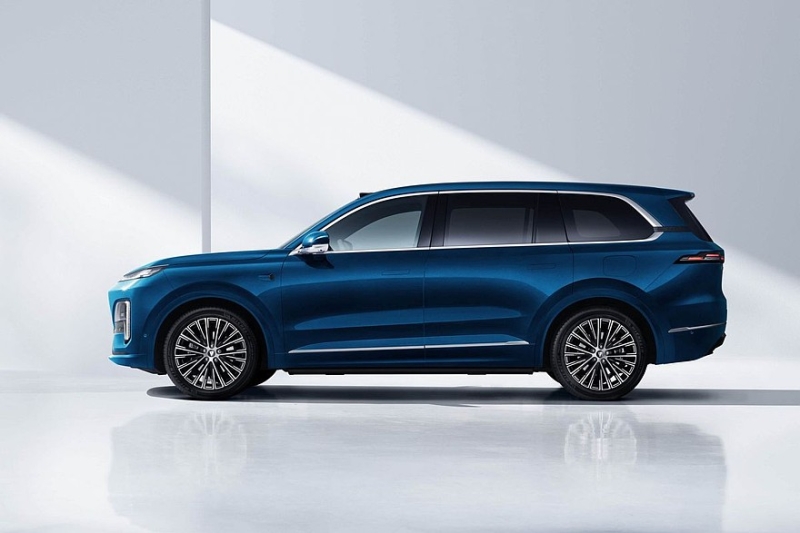 Флагманский кроссовер Deepal S09 от Changan оказался намного дешевле Li L9
