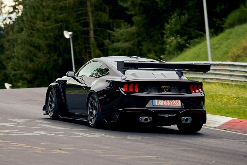 Ford Mustang GTD улучшил своё время на Нюрбургринге, но Porsche 911 GT3 RS пока быстрее