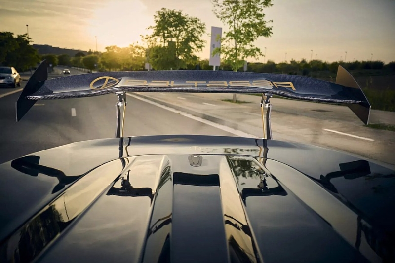 Испанский суперкар Baltasar Revolt R: скорость и стиль, достойные Бэтмена