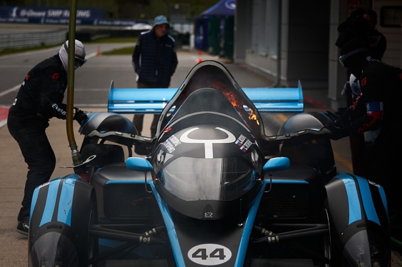 Команда LECAR – есть первый подиум в РСКГ Эндуранс!