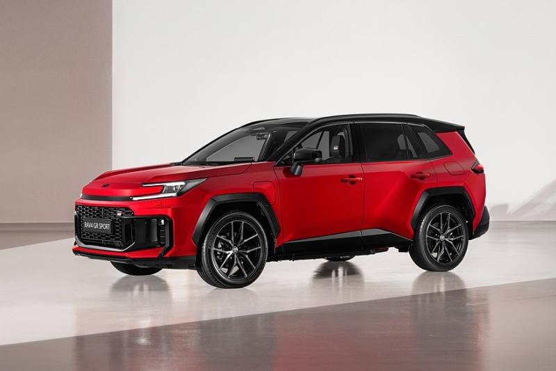 Новый кроссовер Toyota RAV4 дебютировал в нескольких версиях