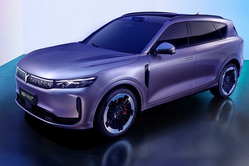 Обновлённый премиум-кроссовер Voyah Free: рассекречен интерьер