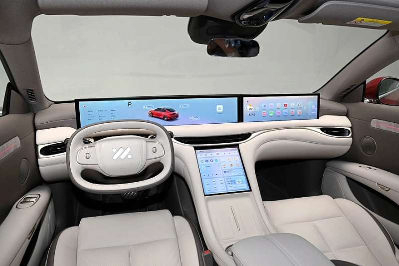 Премиальный лифтбек IM L6 от SAIC обновлён на втором году жизни, цены снижены