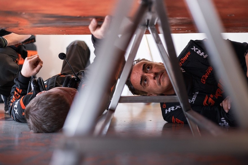 Путешествие по правилам: профессиональный гонщик делится советами об отпуске на колёсах