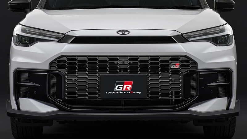 Toyota обновила кроссовер Corolla Cross для Японии и анонсировала версию GR Sport