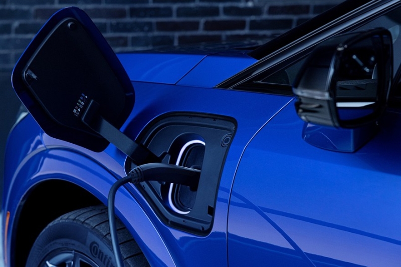 Cadillac Optiq-V: двухмоторная топ-версия, которой Китай оказался недостоин