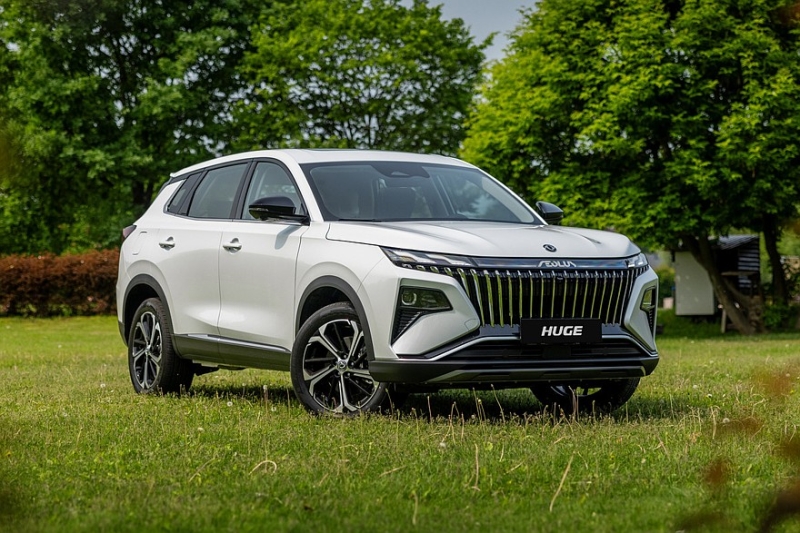 Новые кроссоверы Dongfeng Huge и Mage в России: полный прайс-лист