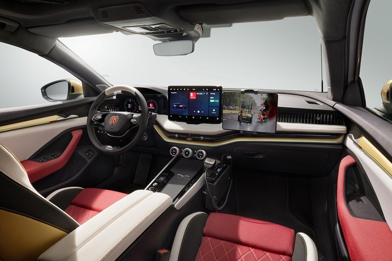 Skoda Superb превратили в пикап со сдвижной пассажирской дверью