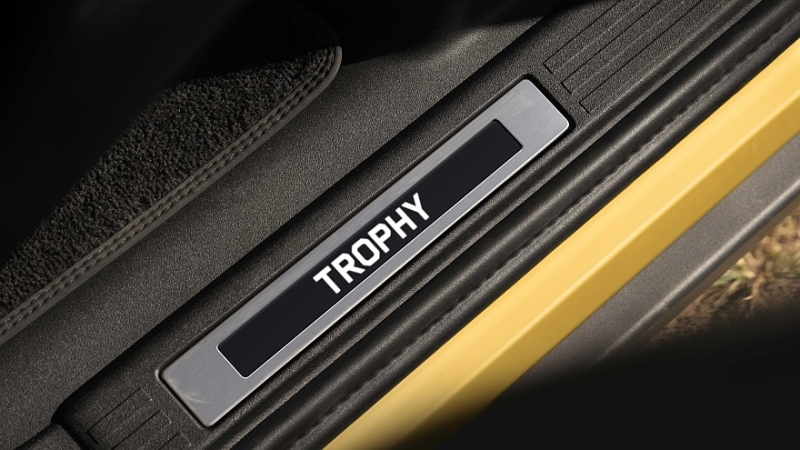 Trophy без Camel: суровые люди опять поедут в Африку на спецверсиях Defender