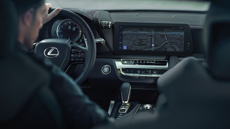 Lexus LC 500 лишился гибридной версии и получил исполнение Inspiration