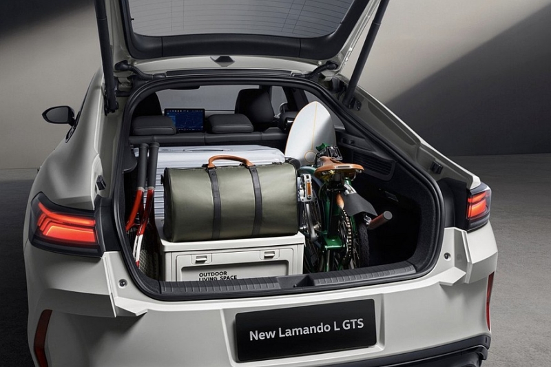 Обновлённый лифтбек Volkswagen Lamando L: раздельные экраны, более мощный мотор и GTS-версия