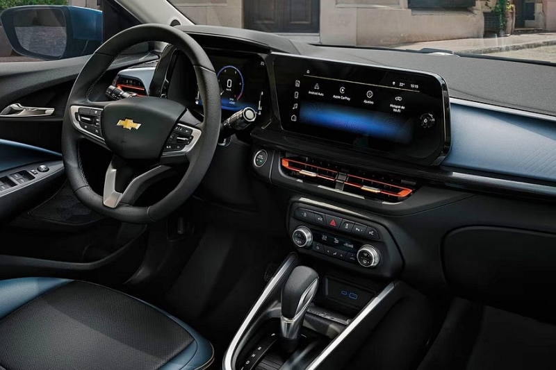 Теряющий покупателей Chevrolet Onix пережил рестайлинг: официальные фото
