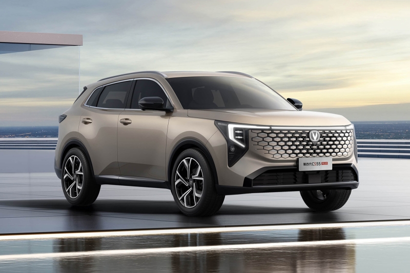 Changan ещё раз освежил CS55 Plus: новый салон, иная внешность, но прежняя техника