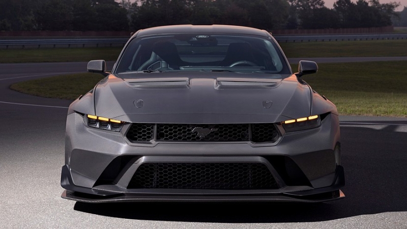 Ford Mustang GTD Liquid Carbon: облегчённая версия самого быстрого в истории пони-кара