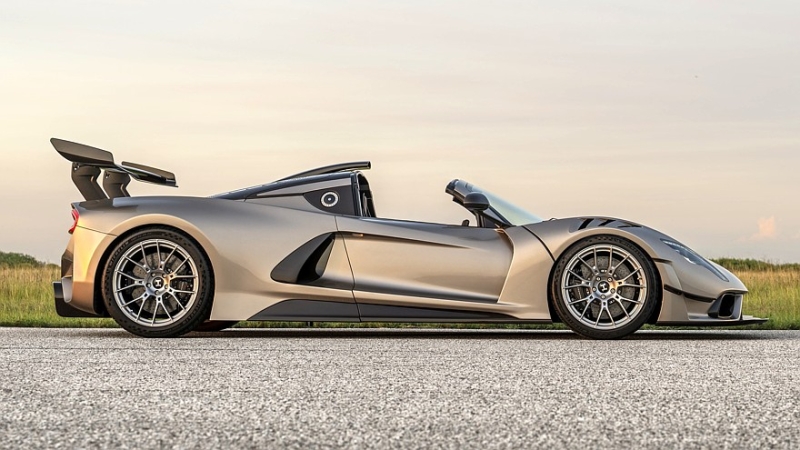 Hennessey Venom F5 Revolution LF: форсированный до 2059 л.с. V8, МКП и задний привод