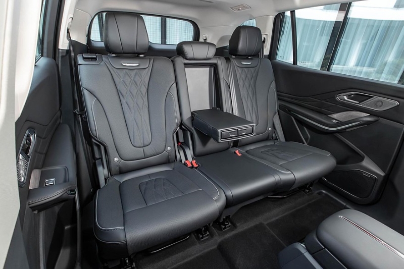 Кроссовер Hongqi HS7 второго поколения выходит на российский рынок, цены известны