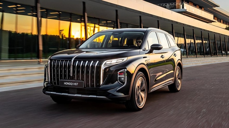 Кроссовер Hongqi HS7 второго поколения выходит на российский рынок, цены известны