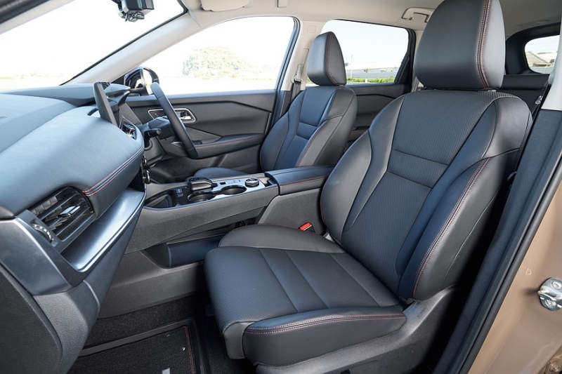 Nissan X-Trail обновился и обзавёлся версиями Nismo и Rock Creek в Японии