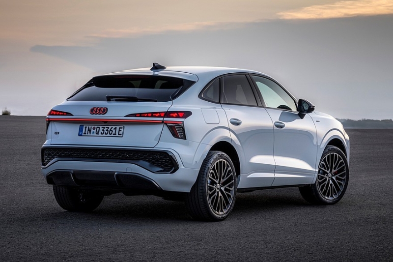 Новый Audi Q3 обзавёлся купеобразной версией Sportback: профиль ниже, цены выше