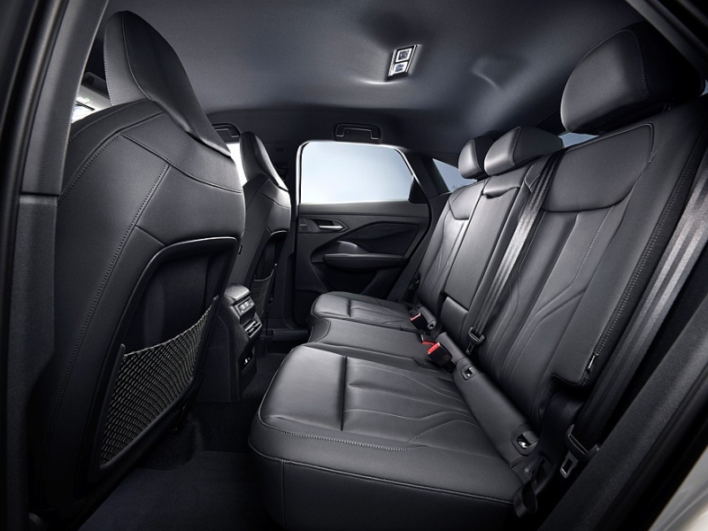 Новый Audi Q3 обзавёлся купеобразной версией Sportback: профиль ниже, цены выше