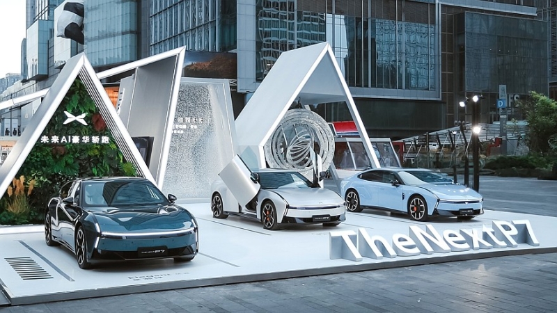 Новый Xpeng P7 выходит на рынок: крутой дизайн и очень богатое оснащение за свои деньги