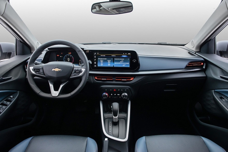 Обновлённый Chevrolet Onix: «живые» фото, подешевевшая база и другие уточнения