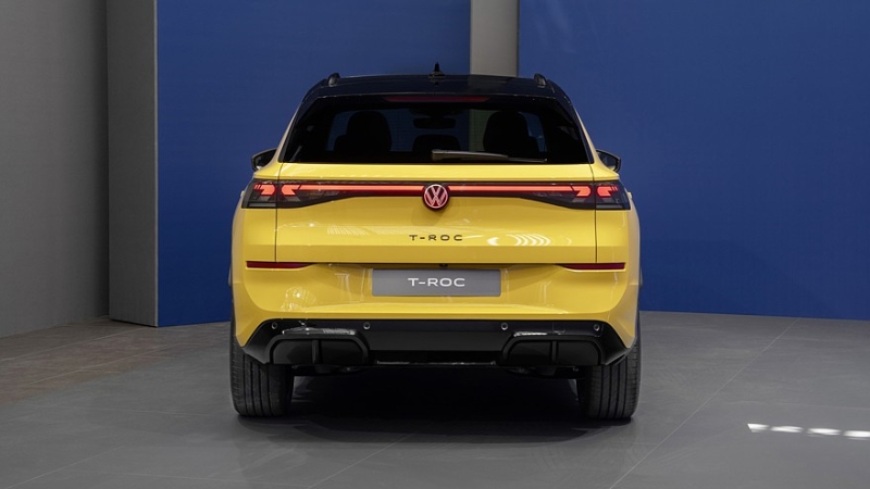 Volkswagen рассекретил кроссовер T-Roc нового поколения, цена известна