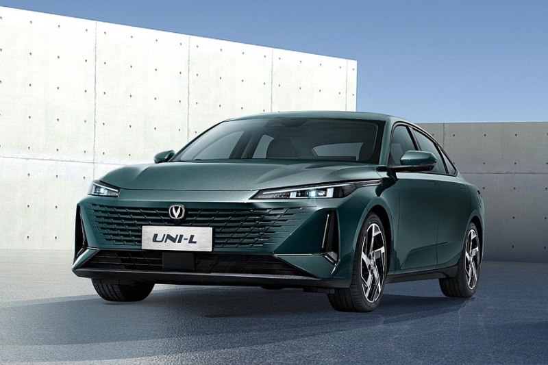 Changan Eado, он же Lamore или Uni-L: седан с новым салоном доступен сразу со скидками