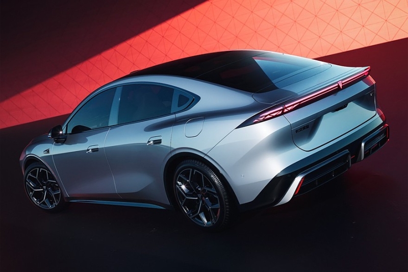 Changan готовит к премьере седан Deepal L06 в новом стиле