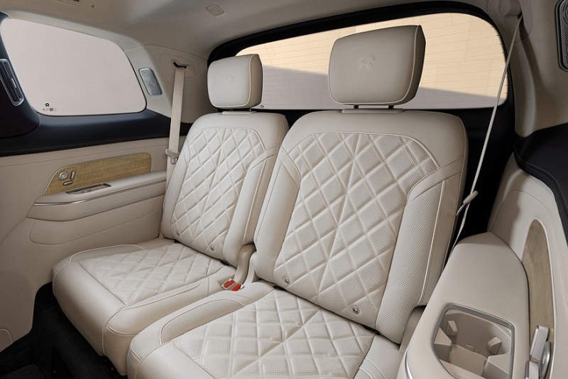 Флагманский кроссовер Nio ES8 нового поколения поступил в продажу: мощнее и дешевле