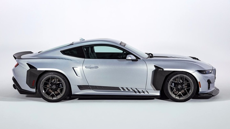 Ford Mustang RTR Spec 5: карбоновый обвес в стиле киберпанк, 882 л.с., можно выбрать МКП