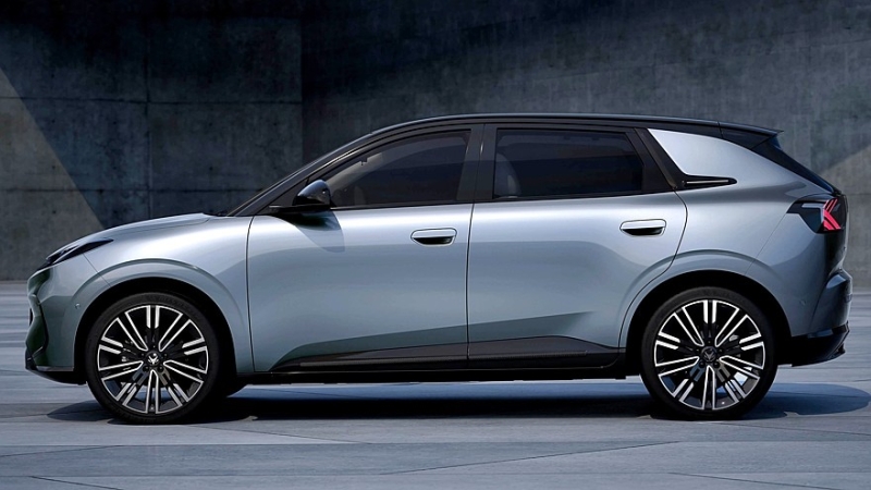 Хэтчбек Arcfox T1 размером с VW Golf выходит на рынок по цене Лады Гранты