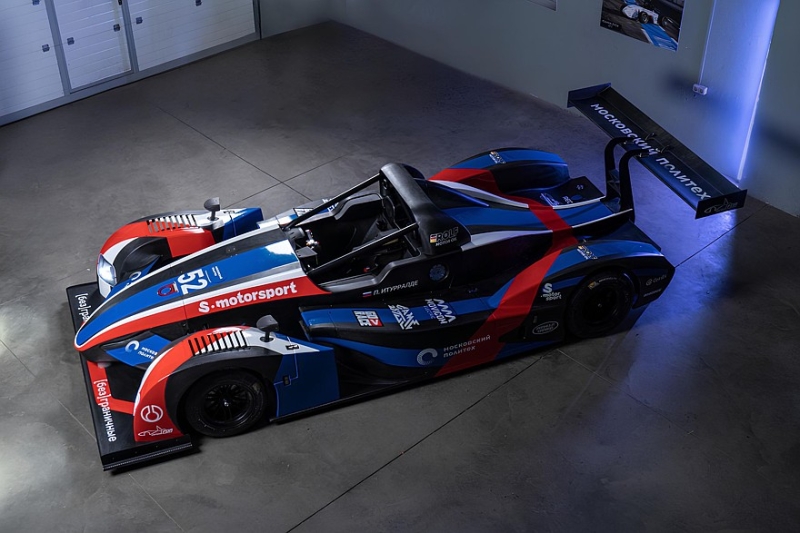 Инженеры и студенты Московского Политеха раскрывают секреты создания спортпрототипа FDR12